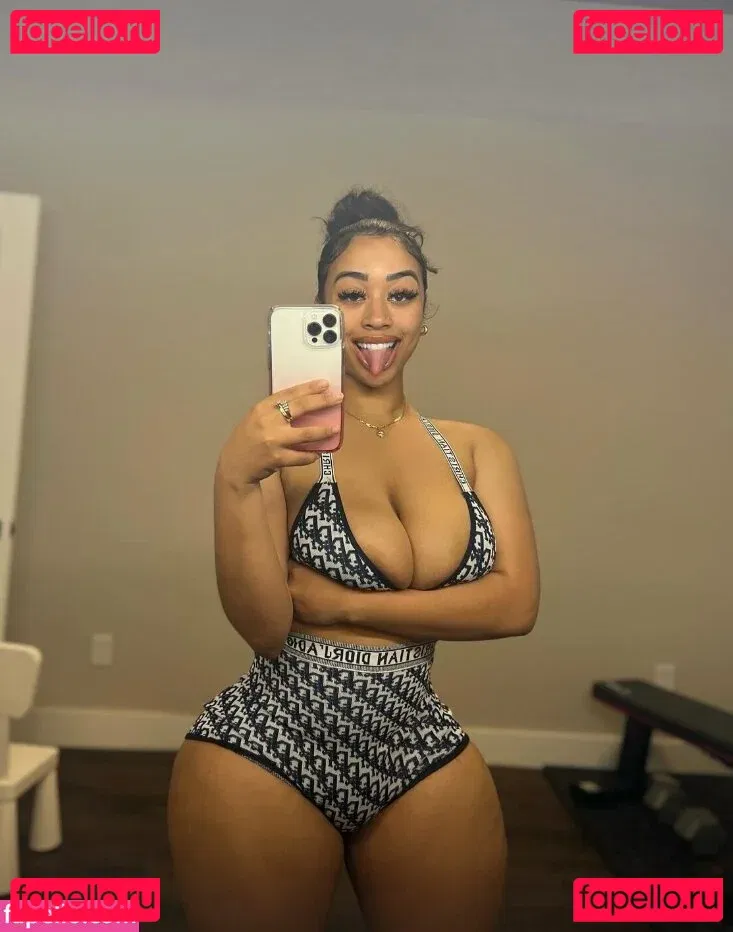 Nuria Depina Onlyfans Photo Gallery 