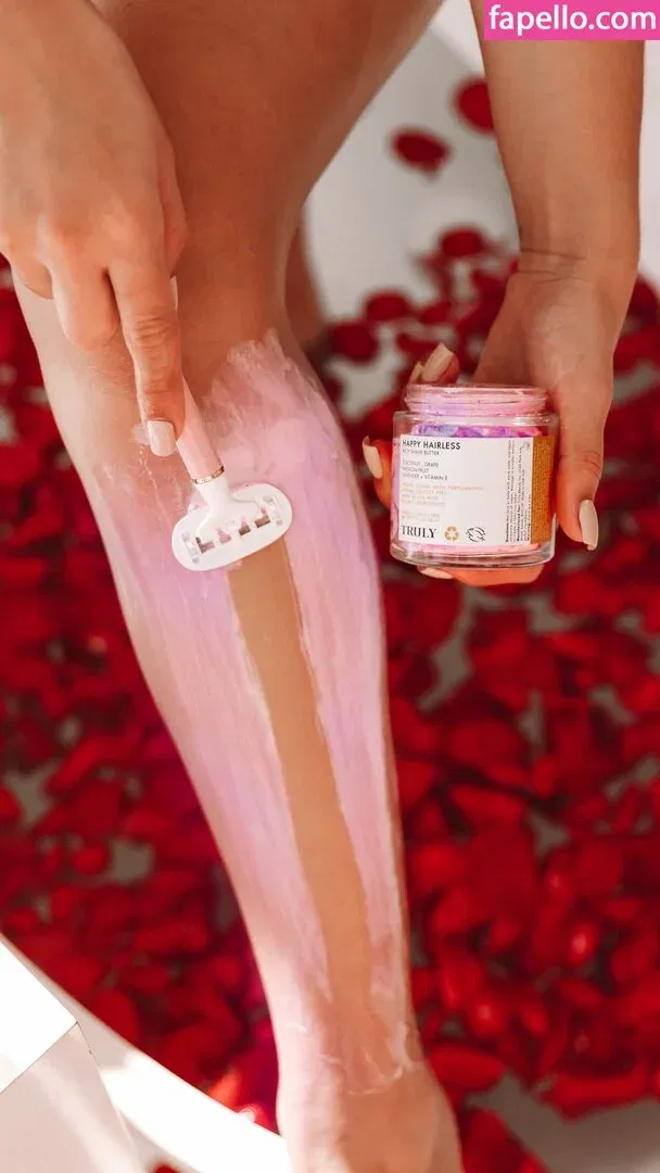 Sarah Curr Onlyfans Photo Gallery 