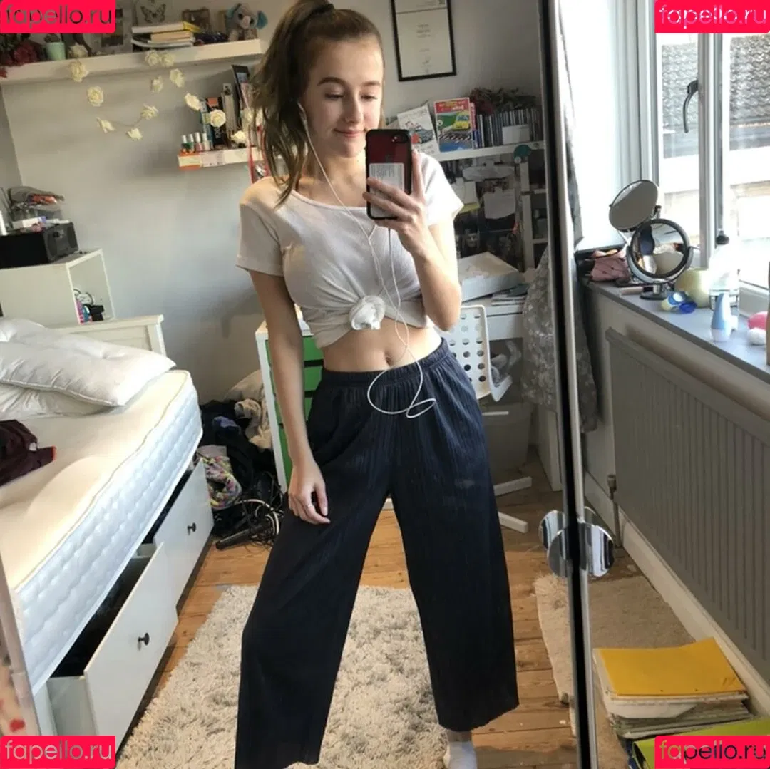 Mae Harper Onlyfans Photo Gallery 