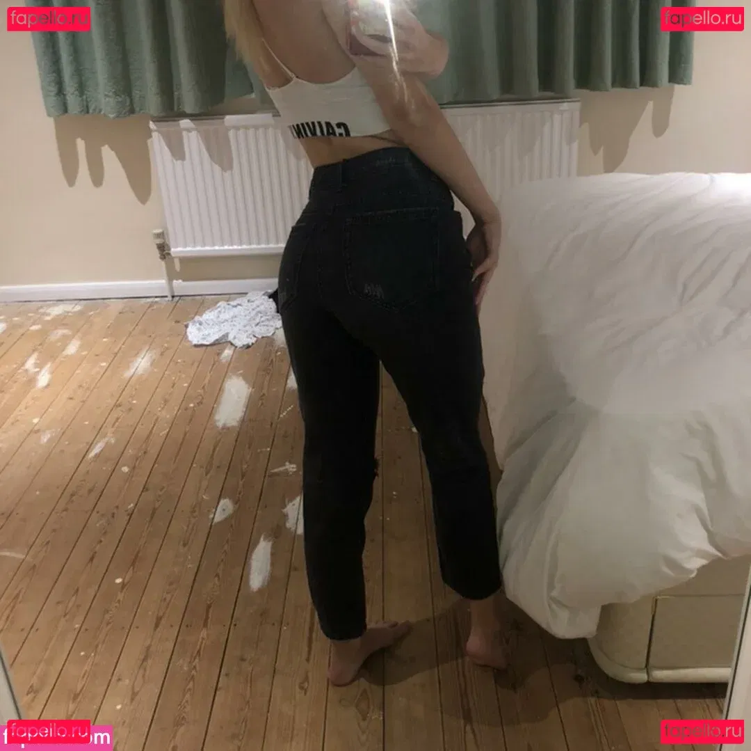 Mae Harper Onlyfans Photo Gallery 