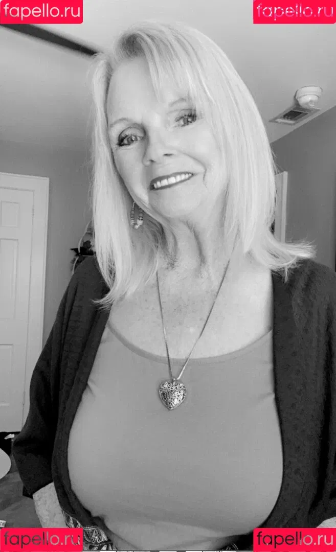 Salsa Nanny Onlyfans Photo Gallery 