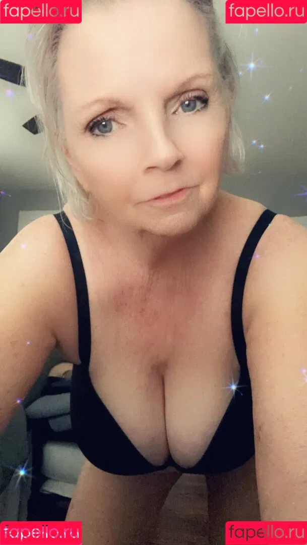 Salsa Nanny Onlyfans Photo Gallery 