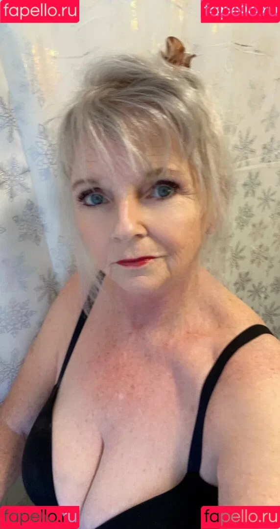 Salsa Nanny Onlyfans Photo Gallery 