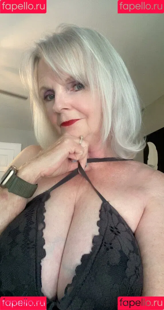 Salsa Nanny Onlyfans Photo Gallery 
