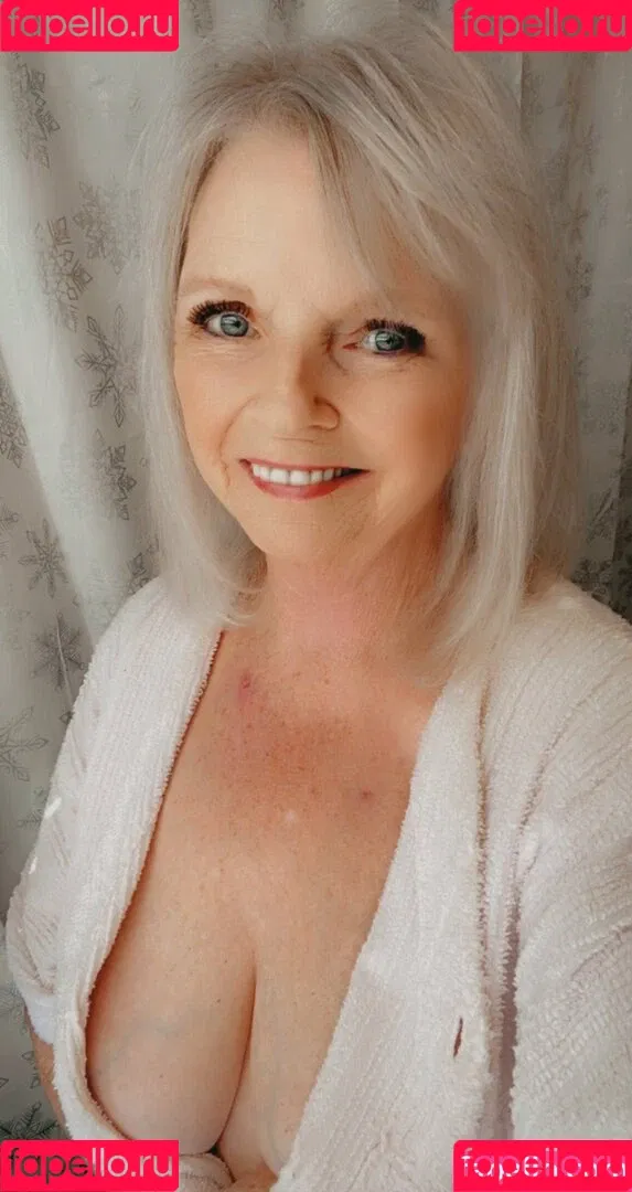 Salsa Nanny Onlyfans Photo Gallery 