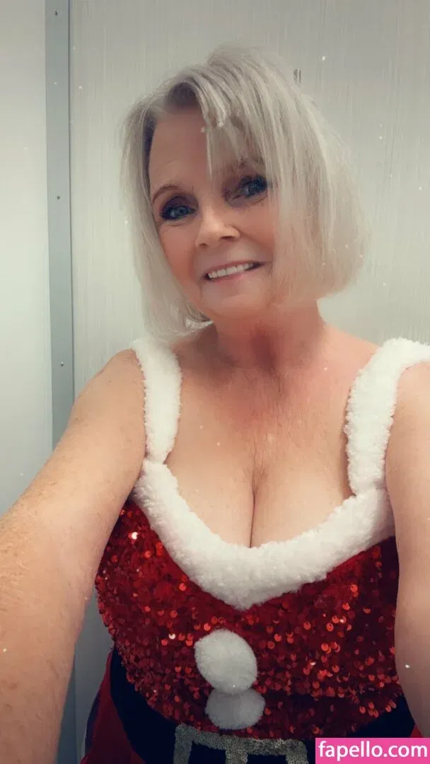 Salsa Nanny Onlyfans Photo Gallery 