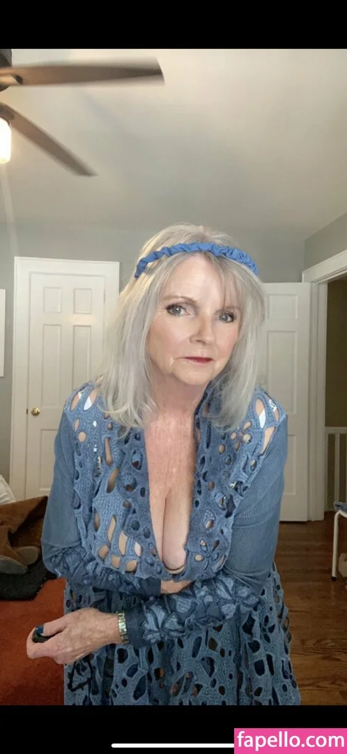 Salsa Nanny Onlyfans Photo Gallery 