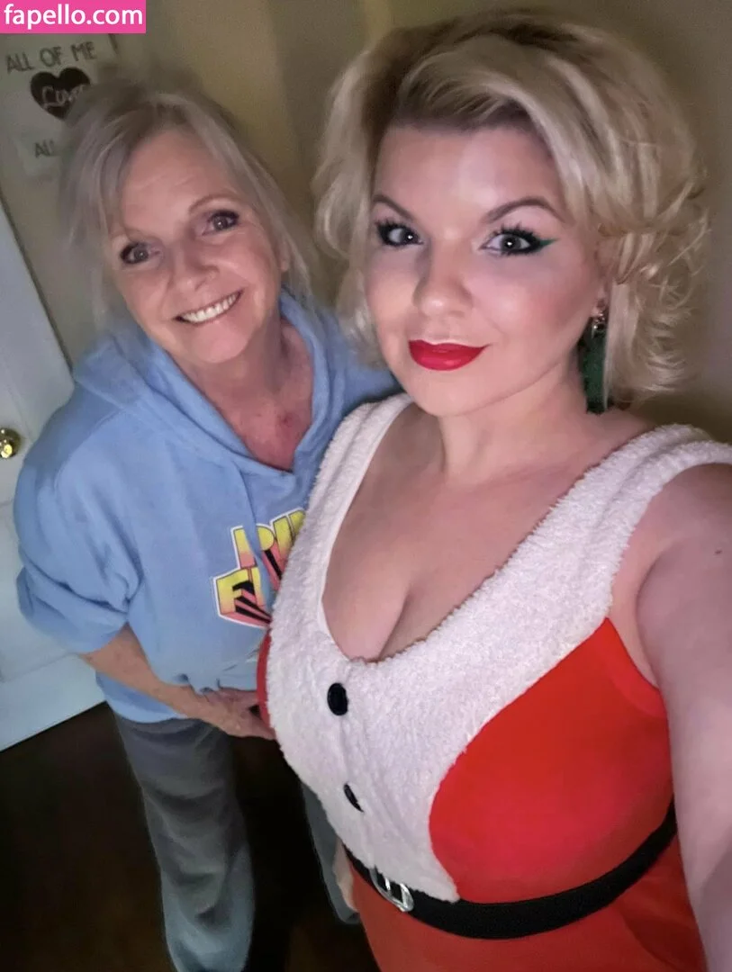 Salsa Nanny Onlyfans Photo Gallery 