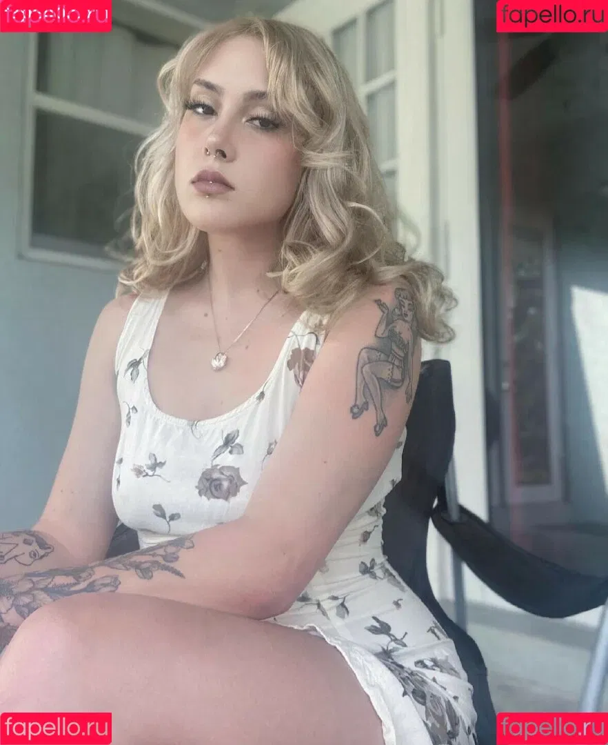 localmilffx3 Onlyfans Photo Gallery 