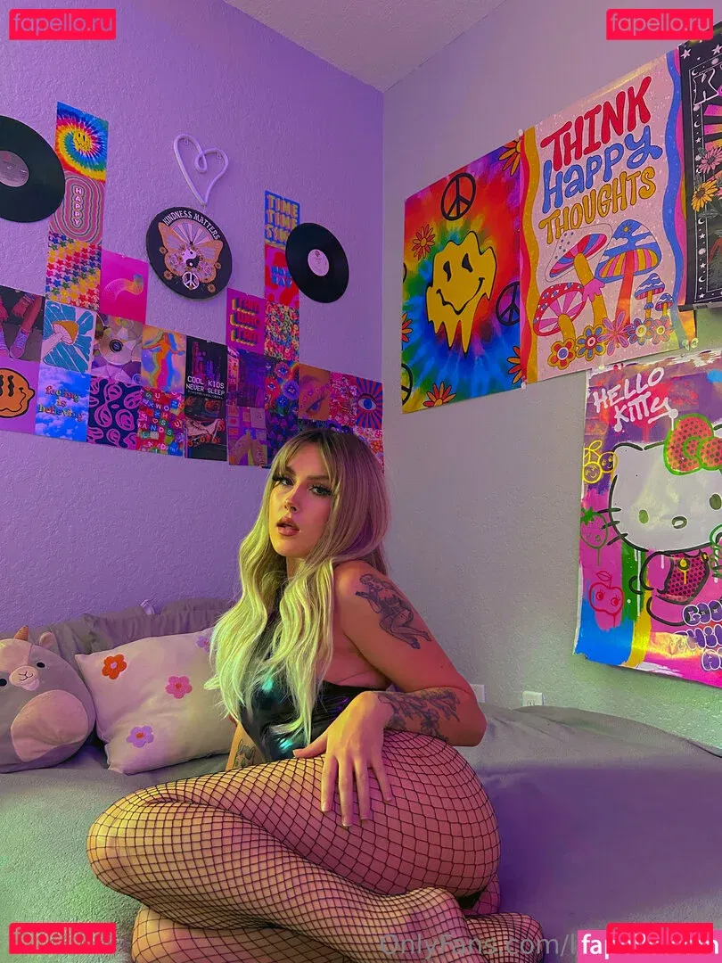 localmilffx3 Onlyfans Photo Gallery 