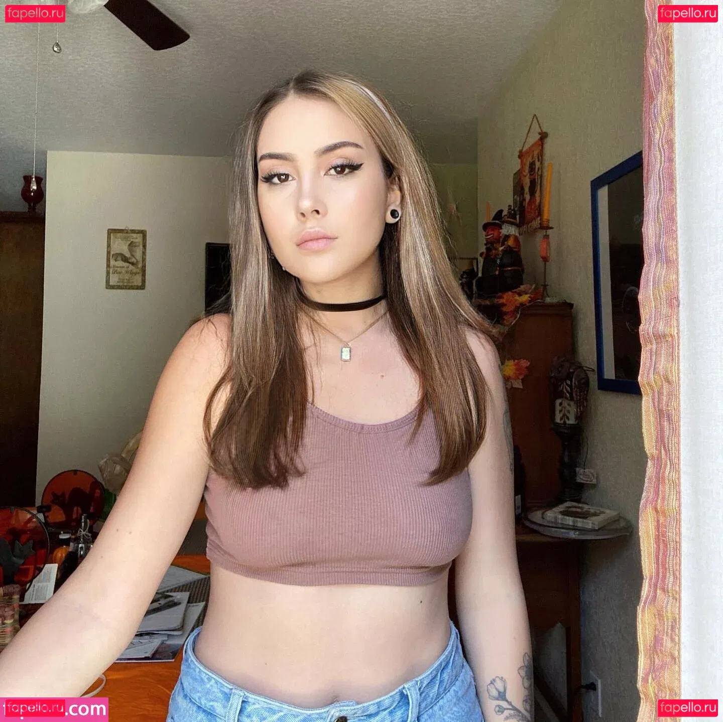 localmilffx3 Onlyfans Photo Gallery 