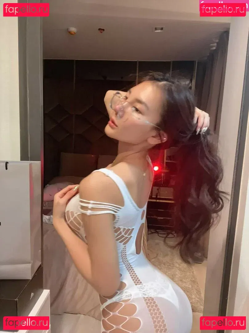 Watsamon Onlyfans Photo Gallery 