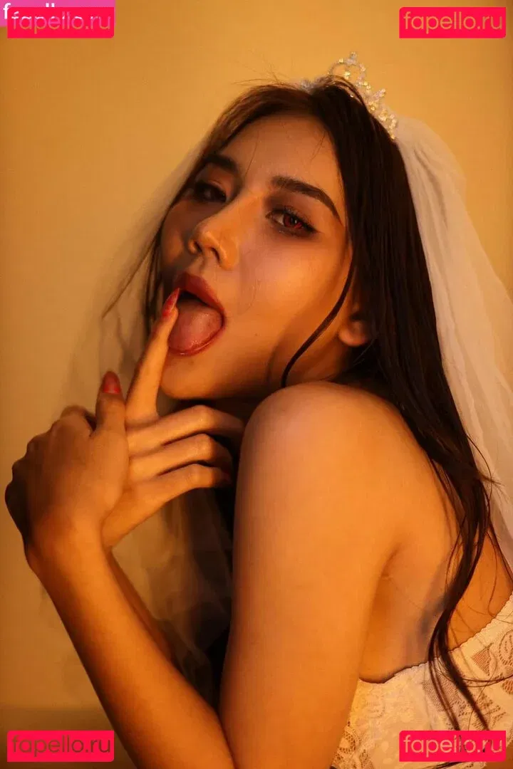 Watsamon Onlyfans Photo Gallery 