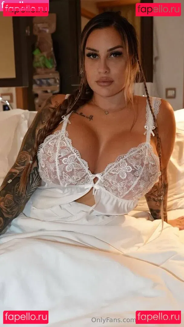 inkedbitchhh Onlyfans Photo Gallery 