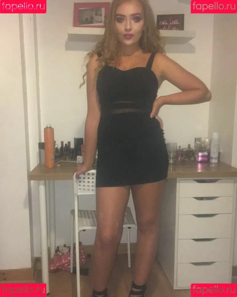 Briany Anne Smith Onlyfans Photo Gallery 