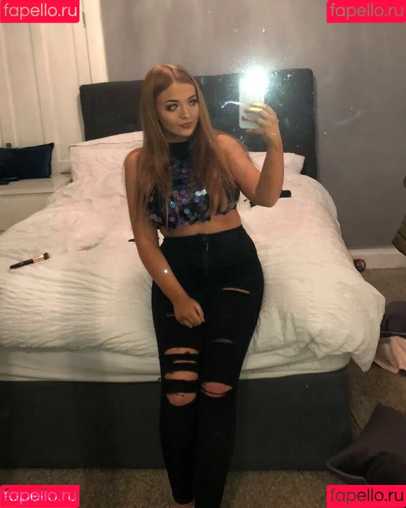 Briany Anne Smith Onlyfans Photo Gallery 