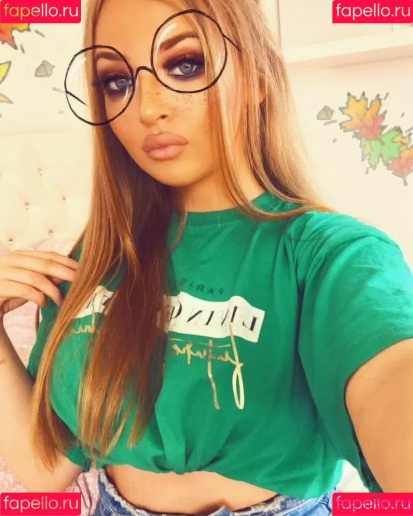 Briany Anne Smith Onlyfans Photo Gallery 