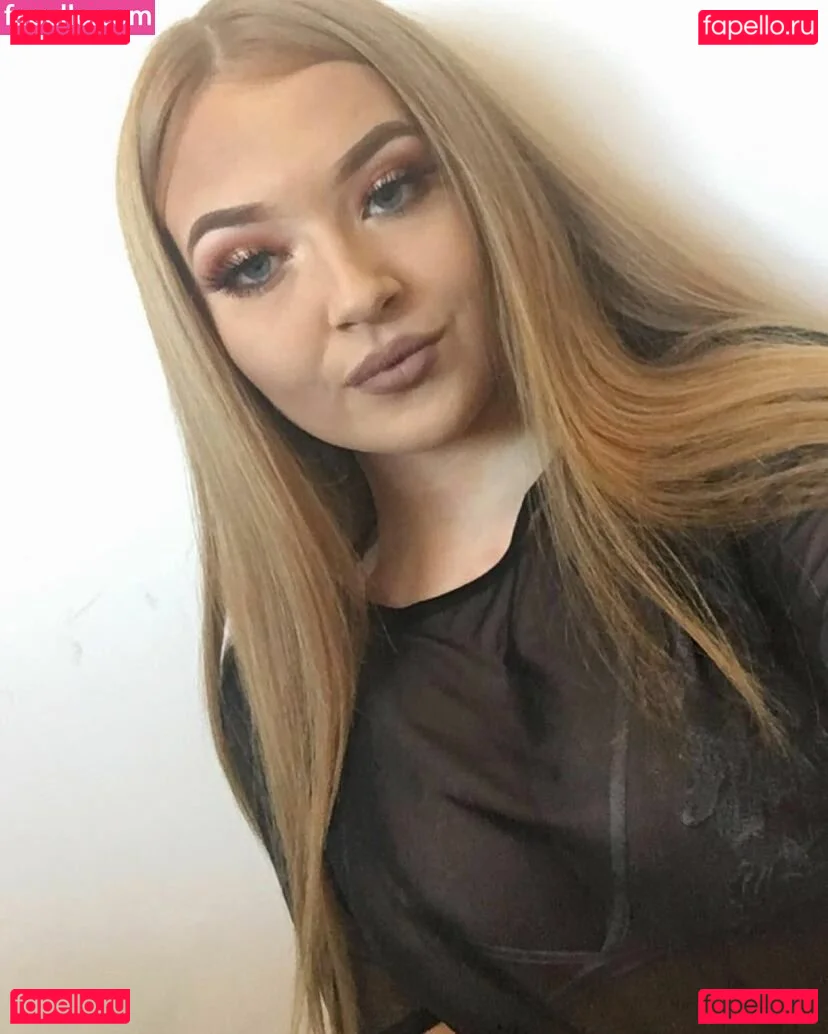 Briany Anne Smith Onlyfans Photo Gallery 