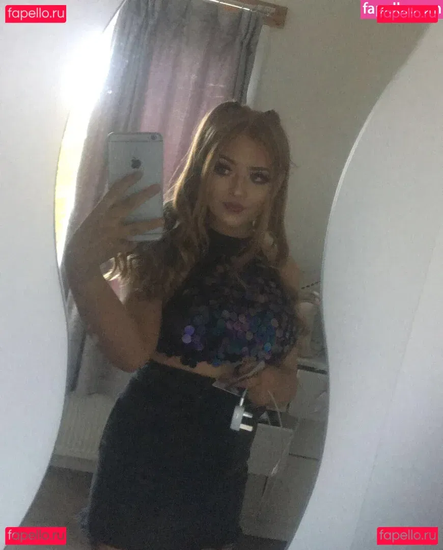 Briany Anne Smith Onlyfans Photo Gallery 