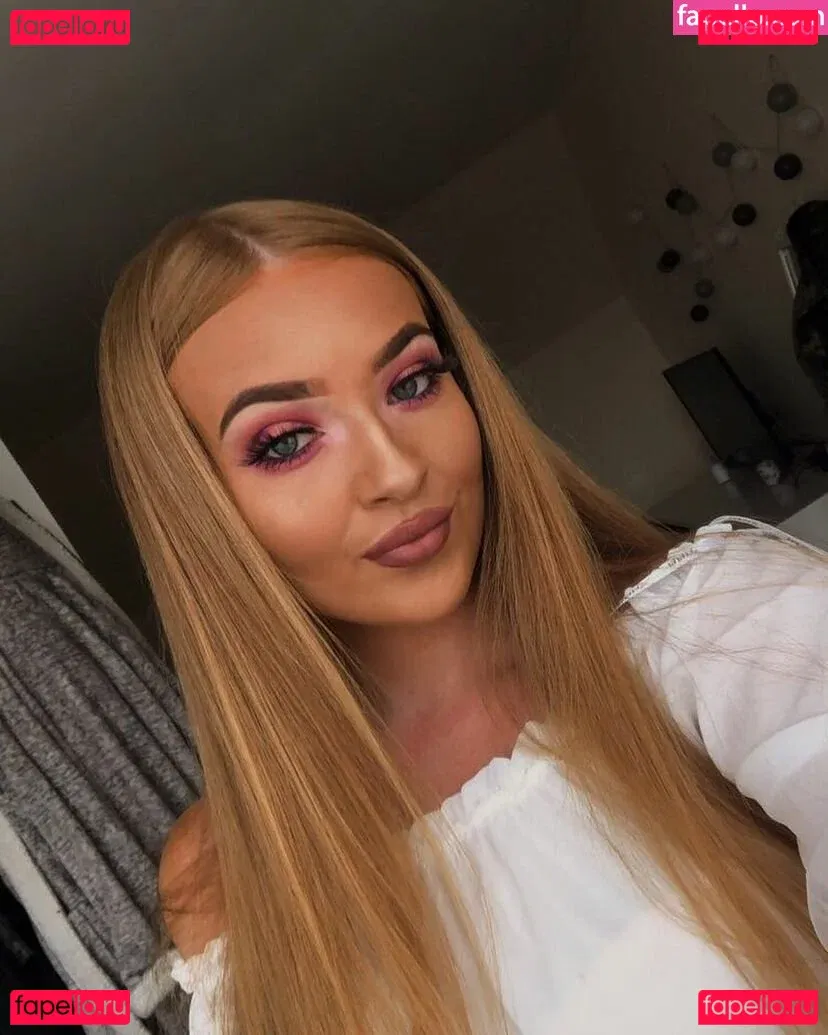 Briany Anne Smith Onlyfans Photo Gallery 