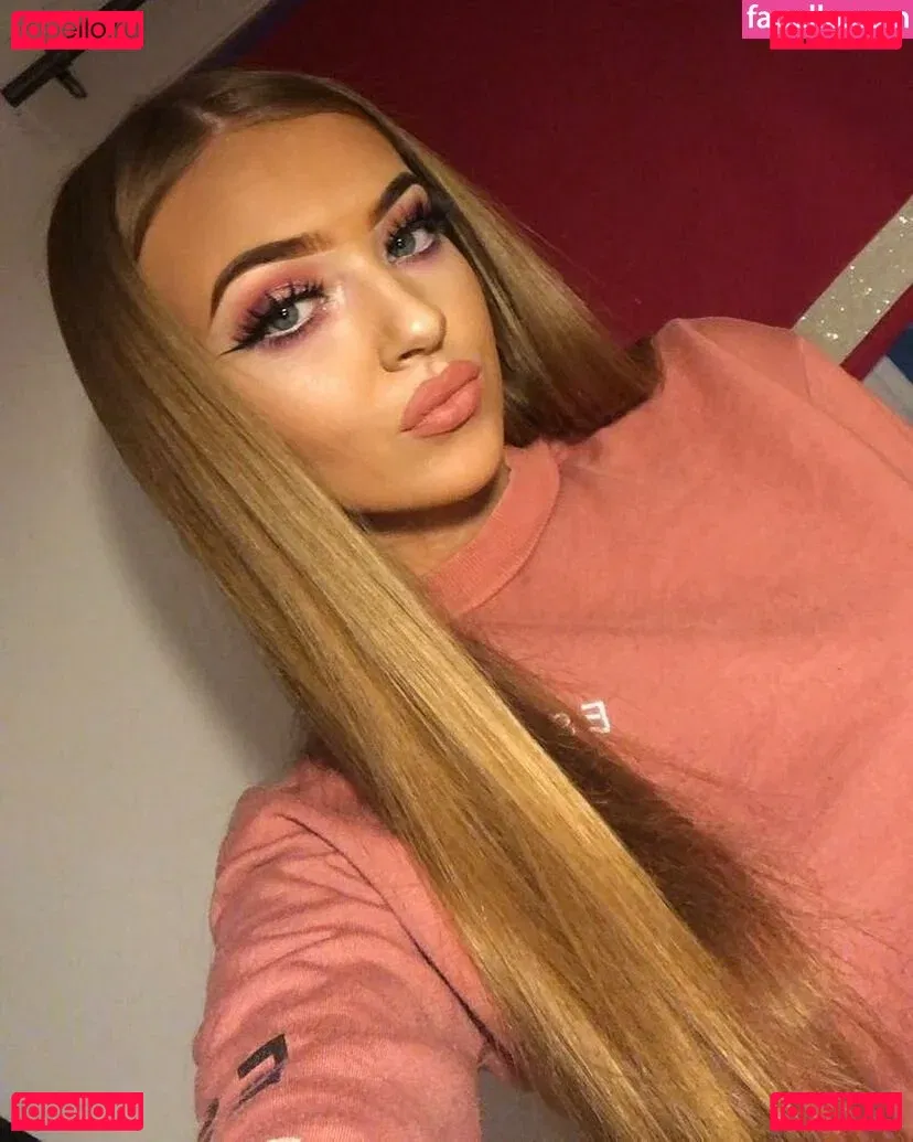 Briany Anne Smith Onlyfans Photo Gallery 