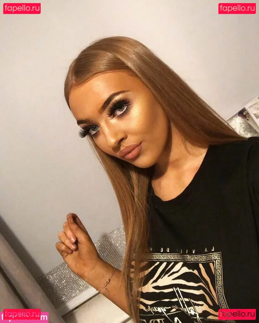 Briany Anne Smith Onlyfans Photo Gallery 