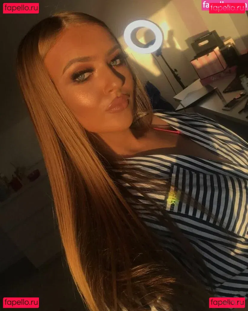 Briany Anne Smith Onlyfans Photo Gallery 