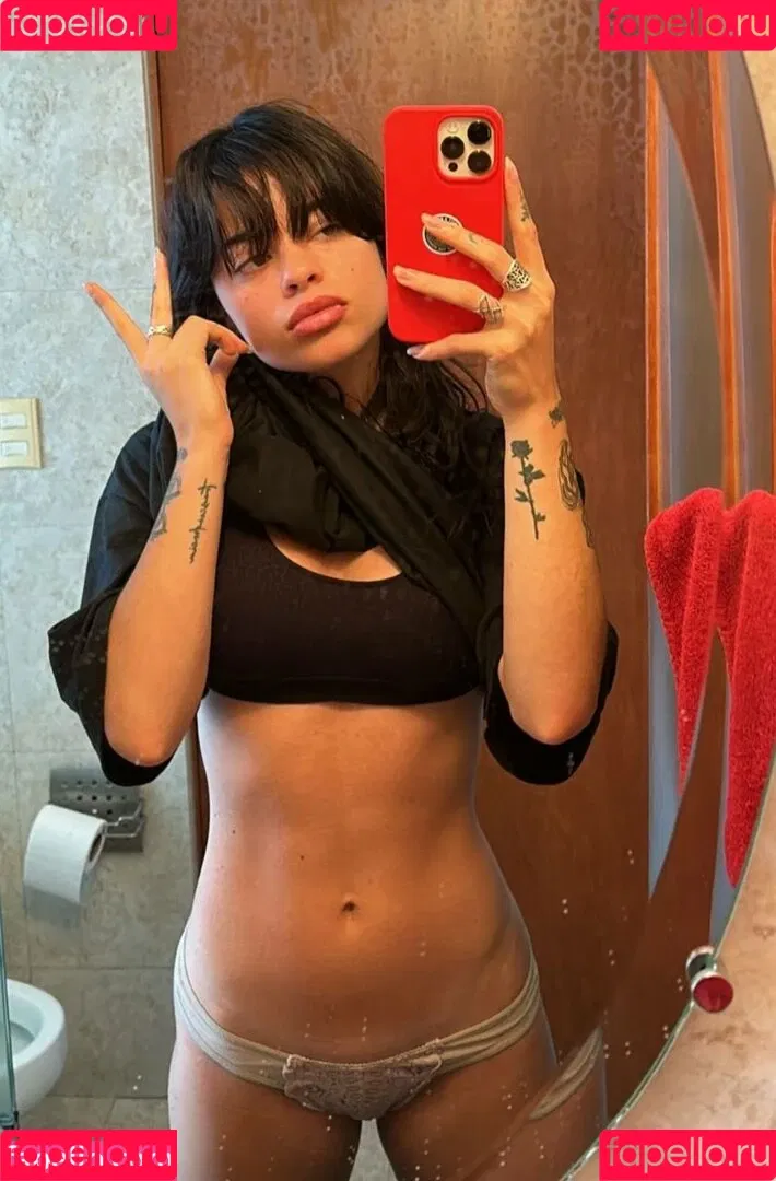 Juli Savioli Onlyfans Photo Gallery 