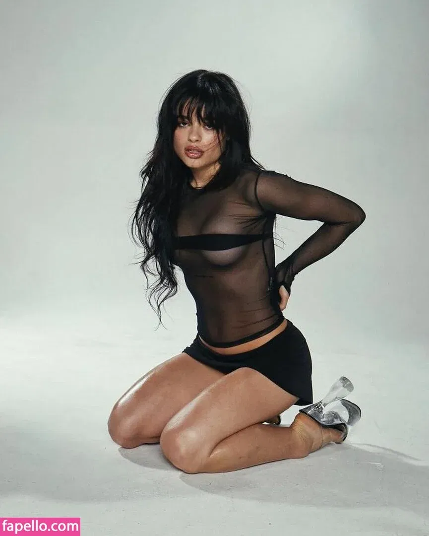 Juli Savioli Onlyfans Photo Gallery 