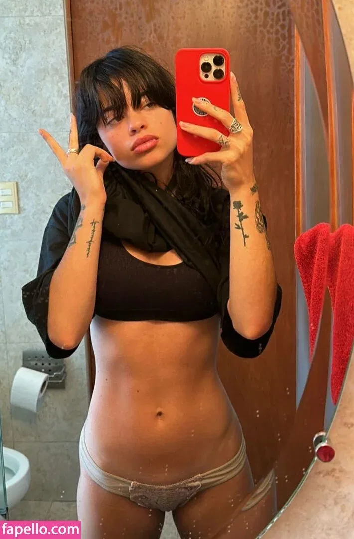 Juli Savioli Onlyfans Photo Gallery 