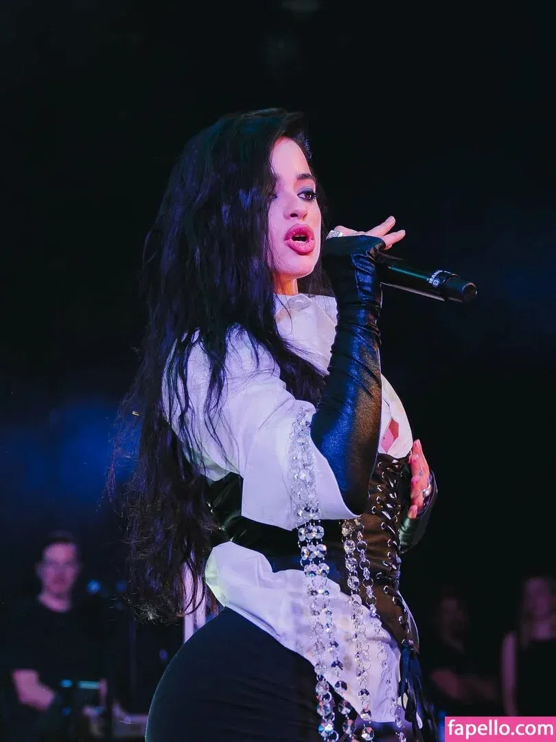 Juli Savioli Onlyfans Photo Gallery 