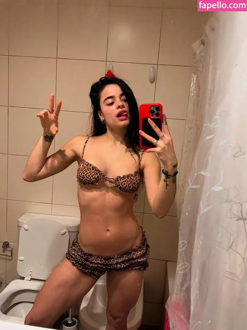 Juli Savioli Onlyfans Photo Gallery 