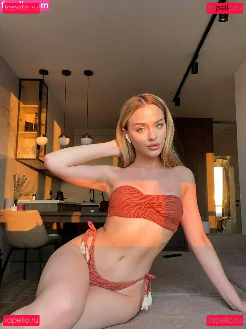 sirenalips Onlyfans Photo Gallery 