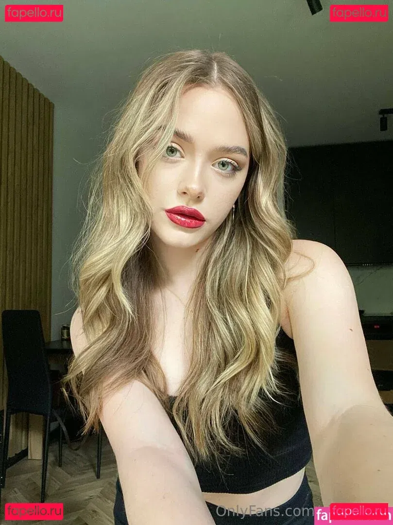 sirenalips Onlyfans Photo Gallery 