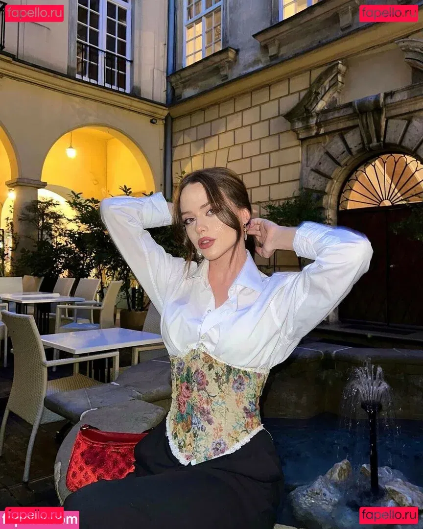 sirenalips Onlyfans Photo Gallery 