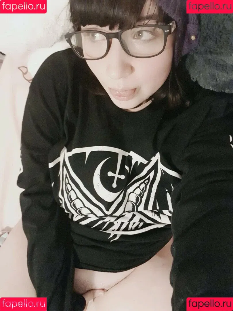 MCSmallyy Onlyfans Photo Gallery 