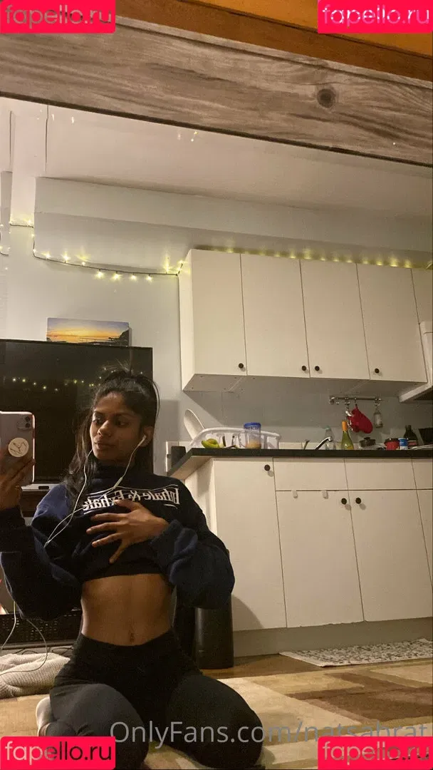 natsabrat Onlyfans Photo Gallery 