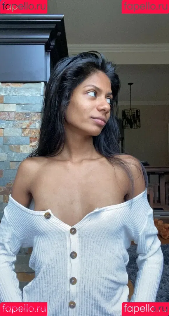 natsabrat Onlyfans Photo Gallery 