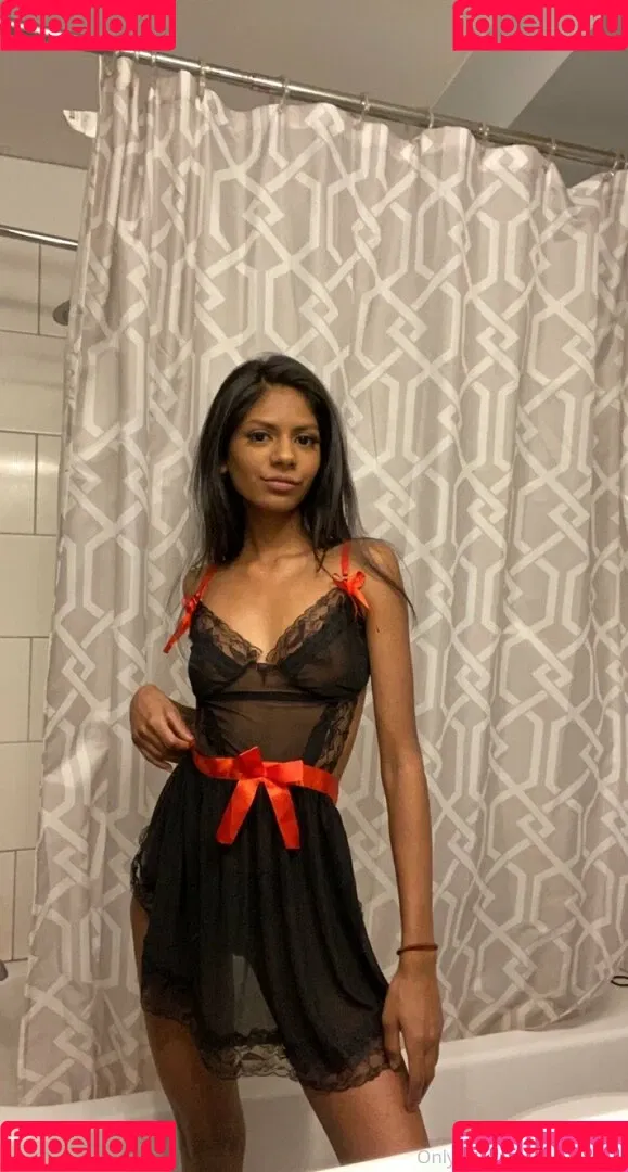 natsabrat Onlyfans Photo Gallery 
