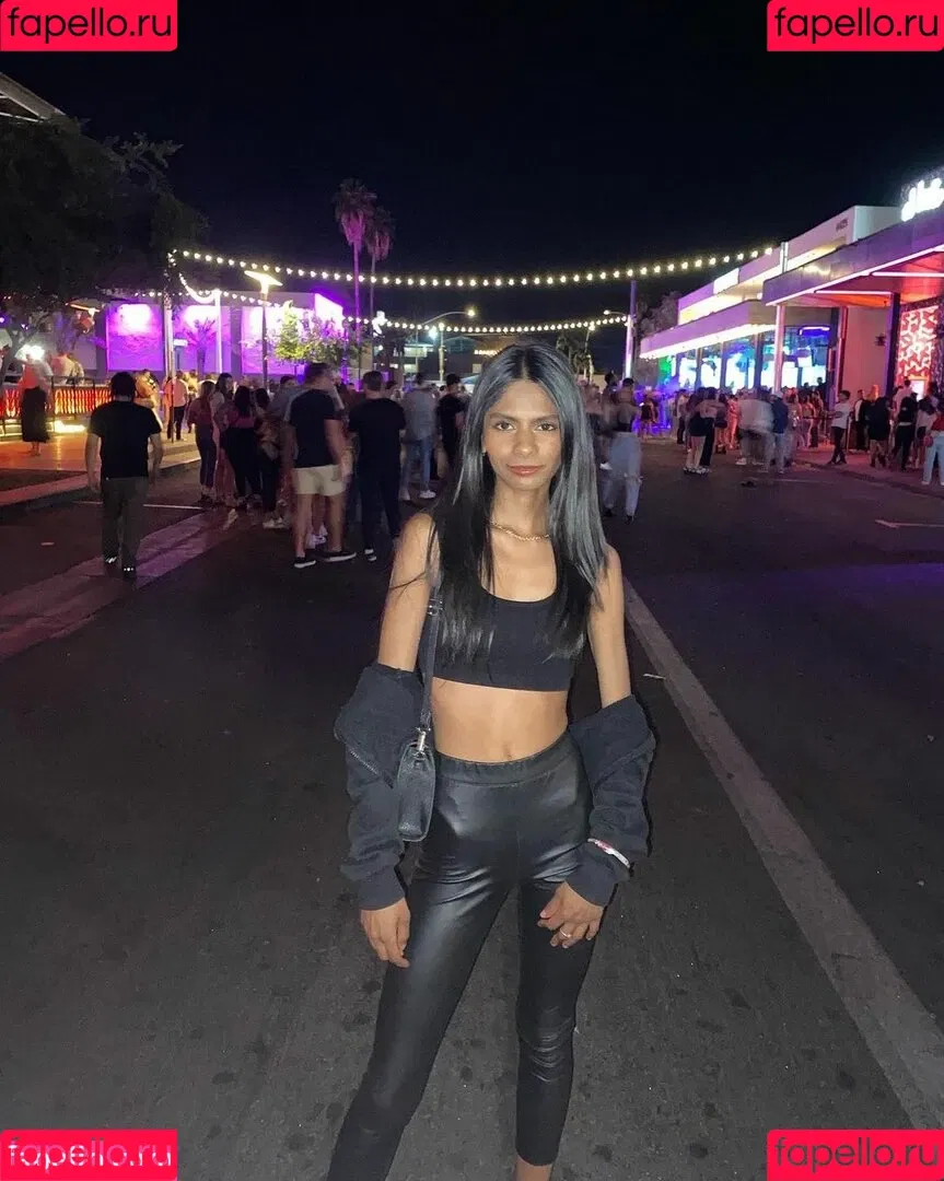 natsabrat Onlyfans Photo Gallery 