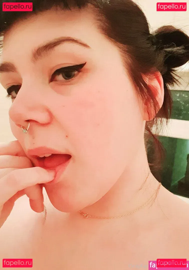 GiGi Onlyfans Photo Gallery 