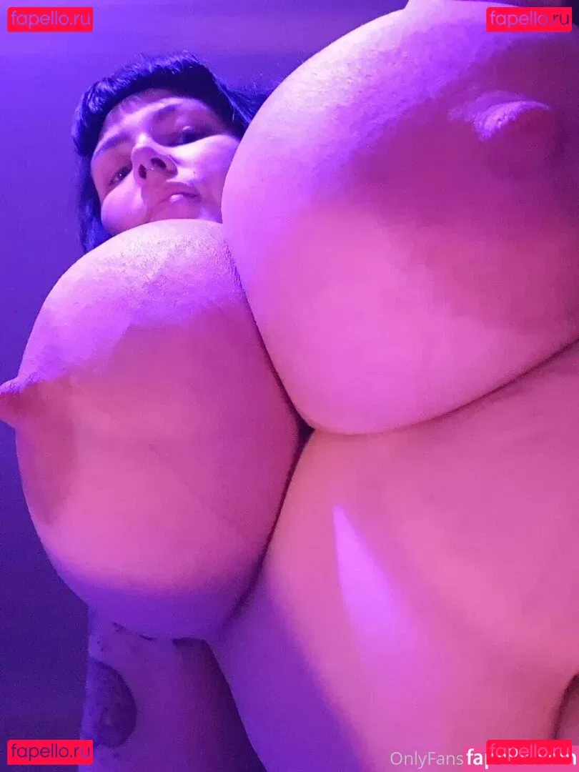 GiGi Onlyfans Photo Gallery 