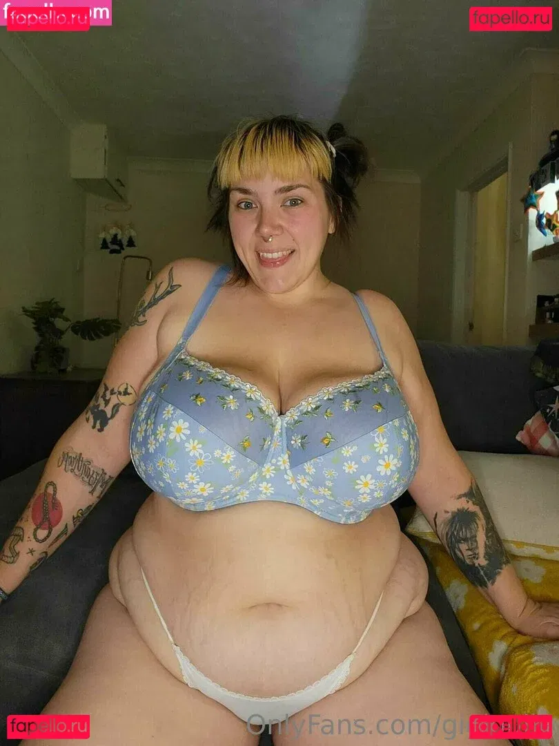 GiGi Onlyfans Photo Gallery 