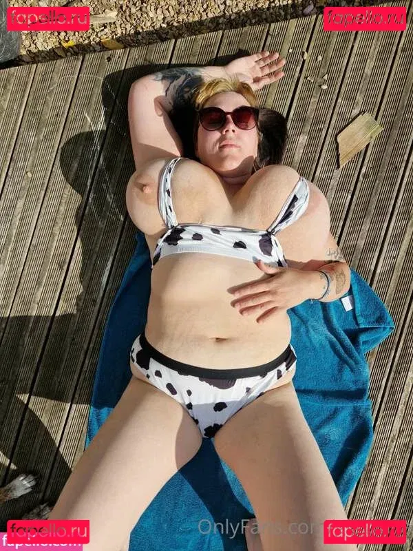 GiGi Onlyfans Photo Gallery 