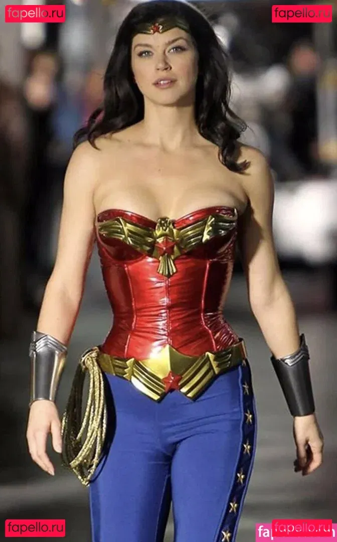 Adrianne Palicki Onlyfans Photo Gallery 