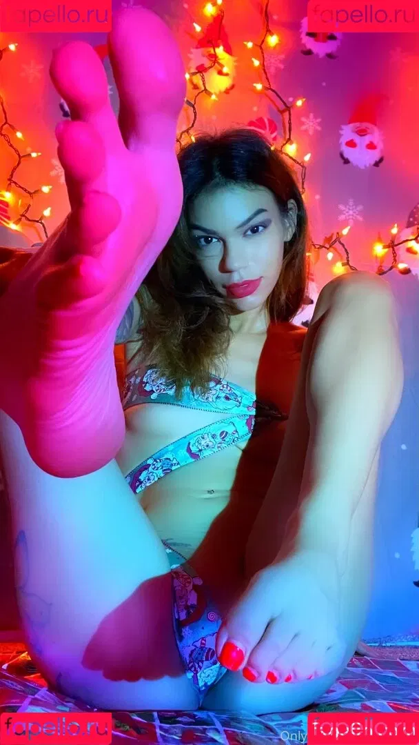 sisipesos Onlyfans Photo Gallery 