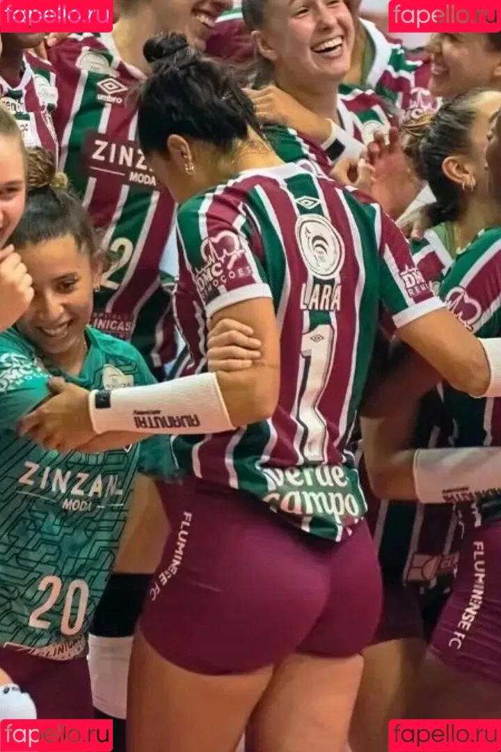 Lara Nobre Onlyfans Photo Gallery 