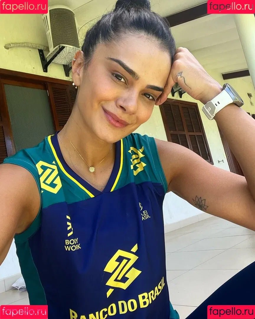 Lara Nobre Onlyfans Photo Gallery 