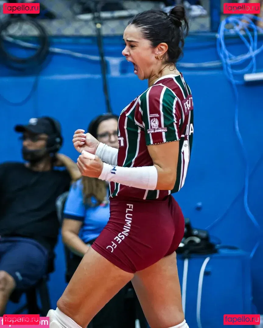 Lara Nobre Onlyfans Photo Gallery 