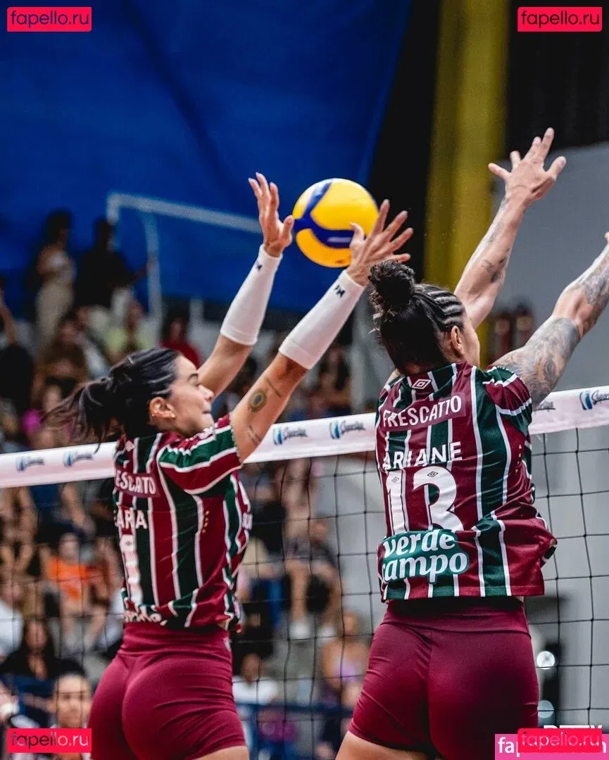 Lara Nobre Onlyfans Photo Gallery 